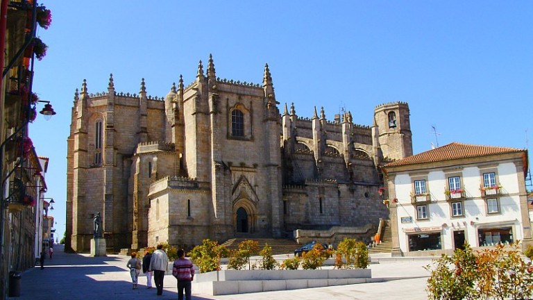 Catedral da Guarda - www.aldeiasdemontanha.com
